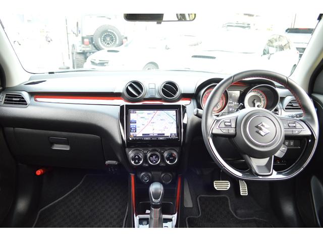 スイフトスポーツ ベースグレード　セーフティパッケージ　ワンオーナー　デュアルセンサーブレーキサポート　ナビ・フルセグＴＶ・バックカメラ　レーダークルーズ　純正１７インチアルミ　シートヒーター　ＥＴＣ　記録簿（14枚目）