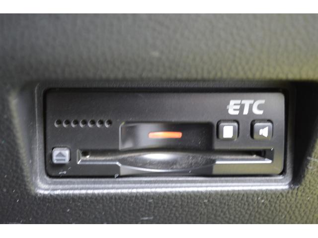 スイフトスポーツ ベースグレード　セーフティパッケージ　ワンオーナー　デュアルセンサーブレーキサポート　ナビ・フルセグＴＶ・バックカメラ　レーダークルーズ　純正１７インチアルミ　シートヒーター　ＥＴＣ　記録簿（24枚目）