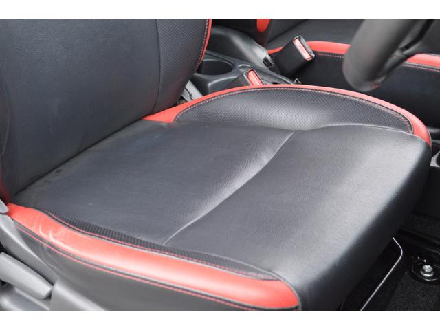 ジムニー クロスアドベンチャー　カスタムペイント　リフトアップ　１６インチアルミ＆ジオランダーＸ－ＡＴ　ＨＫＳマフラー　ショートバンパー　オーバーフェンダー　デジタルインナーミラー　外テールライト　フルレザーシート　シートヒーター（40枚目）