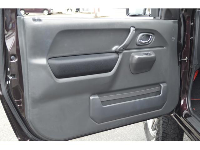 ジムニー クロスアドベンチャー　カスタムペイント　リフトアップ　１６インチアルミ＆ジオランダーＸ－ＡＴ　ＨＫＳマフラー　ショートバンパー　オーバーフェンダー　デジタルインナーミラー　外テールライト　フルレザーシート　シートヒーター（51枚目）