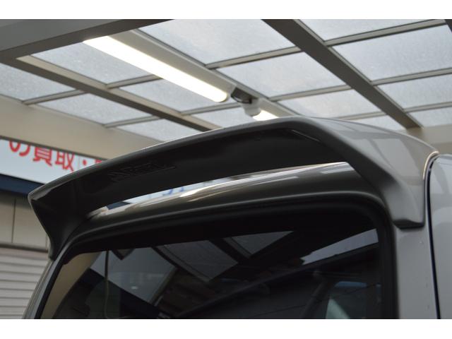 ジムニー 　リフトアップ　ＲＰＧショック　Ｂｒａｔ１６インチアルミ＆ジーランダーＭ／Ｔ　前後ショートバンパー　Ｌｉｎｋｓマフラー　Ｂｒａｔリアスポイラー　社外リアテール　クオーレモジュレシート　ＳＤナビＴＶ（17枚目）