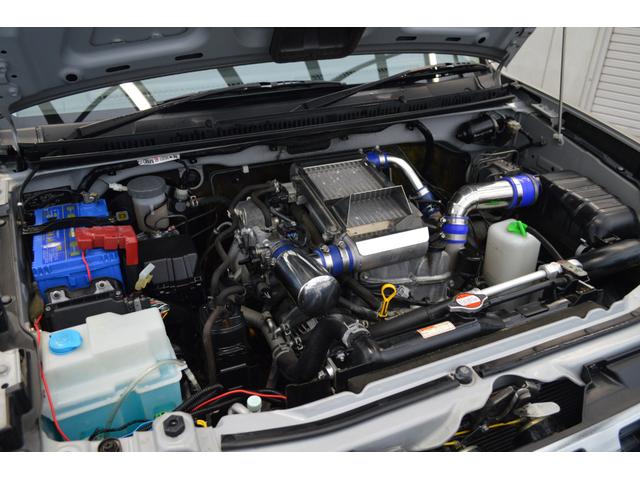 ジムニー 　リフトアップ　ＲＰＧショック　Ｂｒａｔ１６インチアルミ＆ジーランダーＭ／Ｔ　前後ショートバンパー　Ｌｉｎｋｓマフラー　Ｂｒａｔリアスポイラー　社外リアテール　クオーレモジュレシート　ＳＤナビＴＶ（32枚目）