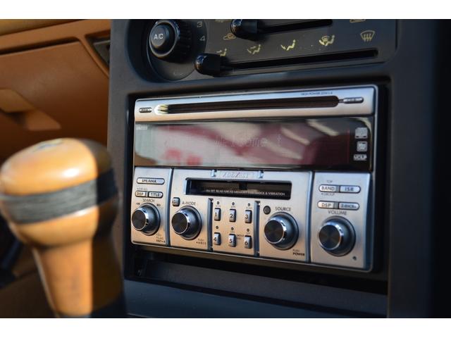 ユーノスロードスター Ｖスペシャル　５速ＭＴ　ＮＢ用エアコン装着　タイミングベルト交換済み　タンレザーシート　ワーク１６インチアルミ　ＫＹＢショックローダウン　クロス幌ガラススクリーン　ＥＴＣ（19枚目）