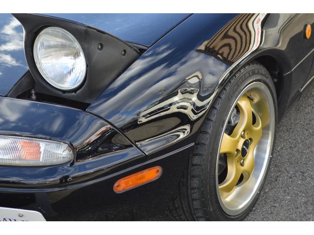 ユーノスロードスター Ｖスペシャル　５速ＭＴ　ＮＢ用エアコン装着　タイミングベルト交換済み　タンレザーシート　ワーク１６インチアルミ　ＫＹＢショックローダウン　クロス幌ガラススクリーン　ＥＴＣ（25枚目）