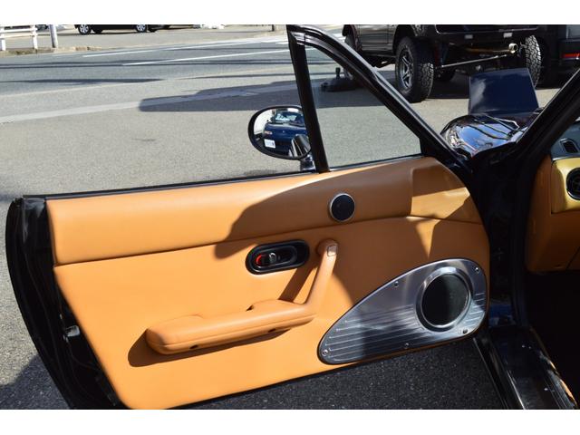 ユーノスロードスター Ｖスペシャル　５速ＭＴ　ＮＢ用エアコン装着　タイミングベルト交換済み　タンレザーシート　ワーク１６インチアルミ　ＫＹＢショックローダウン　クロス幌ガラススクリーン　ＥＴＣ（41枚目）