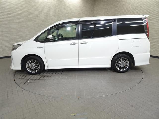 ノア ハイブリッドＳｉ　ダブルバイビーＩＩ　ワンオーナー車　ＬＥＤライト　バックモニタ　点検記録簿　フルＴＶ　オートクルーズ　エアロ　スマートキ　横滑防止装置　ＤＶＤ再生可　メモリナビ　盗難防止システム　ＡＢＳ　アルミホイール　エアバッグ（5枚目）