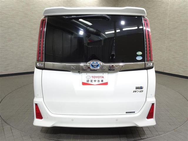 ノア ハイブリッドＳｉ　ダブルバイビーＩＩ　ワンオーナー車　ＬＥＤライト　バックモニタ　点検記録簿　フルＴＶ　オートクルーズ　エアロ　スマートキ　横滑防止装置　ＤＶＤ再生可　メモリナビ　盗難防止システム　ＡＢＳ　アルミホイール　エアバッグ（6枚目）