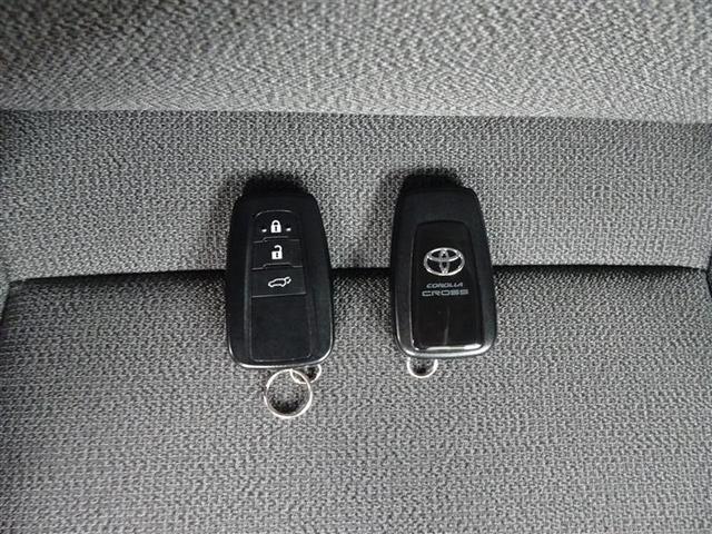 カローラクロス ハイブリッド Z ムーンルーフ Aクルコン PCS AC100 Pシート 4WD車 横滑り防止装置 キーフリー ABS LEDライト ETC車載器 地デジTV ナビ&TV 半革シート 盗難防止装置 アルミホイール(26枚目)