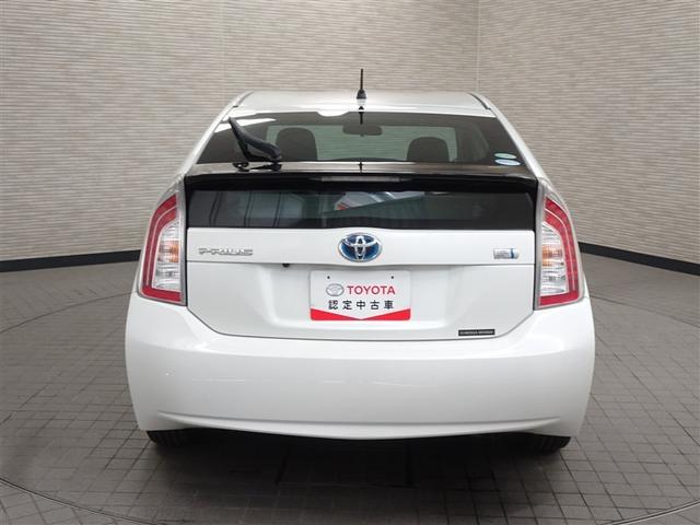 プリウス S アイドリングストップ搭載 Bモニタ- フルセグ地デジ インテリキー デュアルエアバック エアB イモビライザー DVD再生可能 ワンオーナー車 ナビTV AUTOエアコン 横スベリ防止 アルミホイール(6枚目)