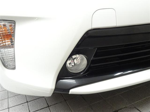 プリウス S アイドリングストップ搭載 Bモニタ- フルセグ地デジ インテリキー デュアルエアバック エアB イモビライザー DVD再生可能 ワンオーナー車 ナビTV AUTOエアコン 横スベリ防止 アルミホイール(11枚目)