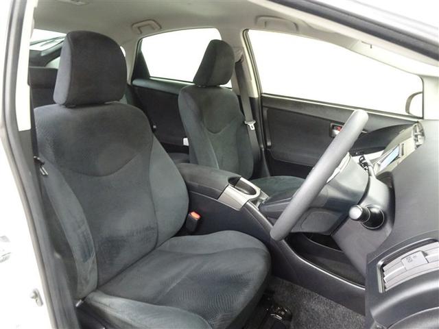 プリウス S アイドリングストップ搭載 Bモニタ- フルセグ地デジ インテリキー デュアルエアバック エアB イモビライザー DVD再生可能 ワンオーナー車 ナビTV AUTOエアコン 横スベリ防止 アルミホイール(15枚目)