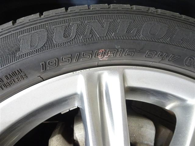 ヴィッツ ＲＳ　インテリキー　ＡＢＳ付　イモビ　横滑り防止　リモコンキー　ＥＴＣ付き　整備記録簿　Ｗエアバッグ　エアバック　メモリナビ　ＡＷ　ＤＶＤ再生　ワンセグＴＶ　ナビ＆ＴＶ　パワーステアリング　パワーウインドウ（12枚目）