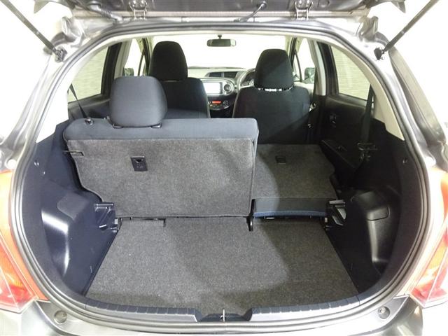 ヴィッツ ＲＳ　インテリキー　ＡＢＳ付　イモビ　横滑り防止　リモコンキー　ＥＴＣ付き　整備記録簿　Ｗエアバッグ　エアバック　メモリナビ　ＡＷ　ＤＶＤ再生　ワンセグＴＶ　ナビ＆ＴＶ　パワーステアリング　パワーウインドウ（17枚目）