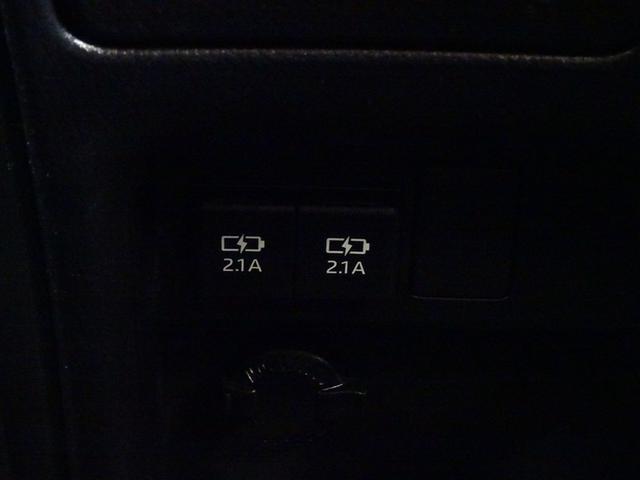 ノア ハイブリッドSi ダブルバイビーIII 地デジ バックモニター 両側PSD LED ナビ&TV DVD 横滑り防止装置 アルミホイール スマキー エアバッグ クルコン AC 3列シート キーフリー 1オ-ナ- ETC メモリーナビ(35枚目)