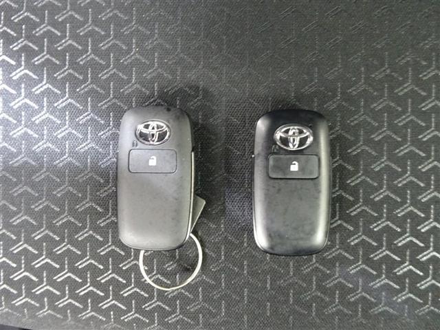 ライズ Ｚ　衝突回避システム　スマートキ－　リヤカメラ　１オナ　アルミホイール　エコアイドル　ＬＥＤライト　オートエアコン　横滑り防止機能　ＴＶ　キーフリー　パワーウインドウ　エアバッグ　カーテンエアバック（29枚目）