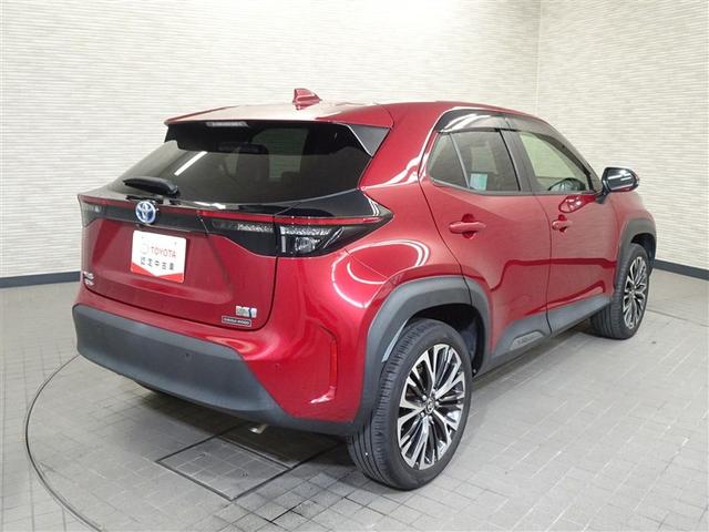 ヤリスクロス ハイブリッドZ インテリジェントキー アルミホイル LEDライト 1オ-ナ- リアカメラ ナビ クルーズコントロール 横滑り防止システム メモリーナビゲーション 電動シ-ト パワステ オートエアコン キーフリー(7枚目)