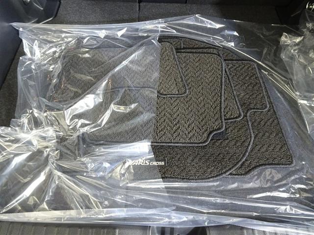 ヤリスクロス ハイブリッドZ インテリジェントキー アルミホイル LEDライト 1オ-ナ- リアカメラ ナビ クルーズコントロール 横滑り防止システム メモリーナビゲーション 電動シ-ト パワステ オートエアコン キーフリー(40枚目)