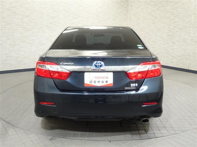 カムリ ハイブリッド　Ｇパッケージ　１オーナ　ＶＳＣ　記録簿あり　地デジ　イモビ　ＤＶＤ再生機能　オートクルーズコントロール　サイドエアバック　ナビ＆ＴＶ　ＡＣ　ＥＴＣ車載器　パワーシート　パワーウインドウ　キーフリー　アルミホイール（6枚目）