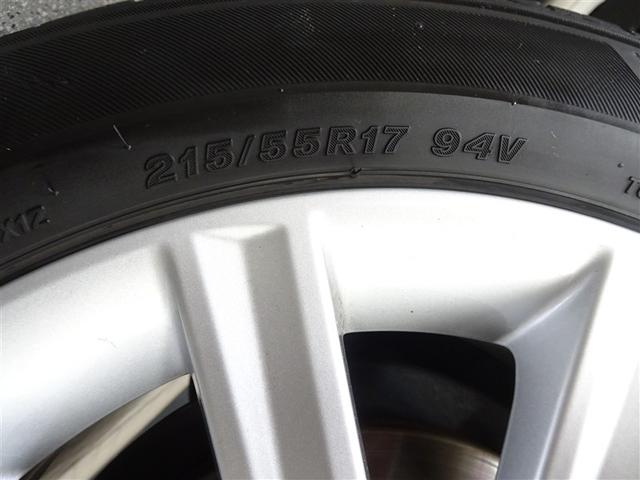 カムリ ハイブリッド　Ｇパッケージ　１オーナ　ＶＳＣ　記録簿あり　地デジ　イモビ　ＤＶＤ再生機能　オートクルーズコントロール　サイドエアバック　ナビ＆ＴＶ　ＡＣ　ＥＴＣ車載器　パワーシート　パワーウインドウ　キーフリー　アルミホイール（12枚目）