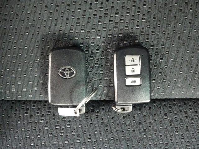 カムリ ハイブリッド　Ｇパッケージ　１オーナ　ＶＳＣ　記録簿あり　地デジ　イモビ　ＤＶＤ再生機能　オートクルーズコントロール　サイドエアバック　ナビ＆ＴＶ　ＡＣ　ＥＴＣ車載器　パワーシート　パワーウインドウ　キーフリー　アルミホイール（28枚目）