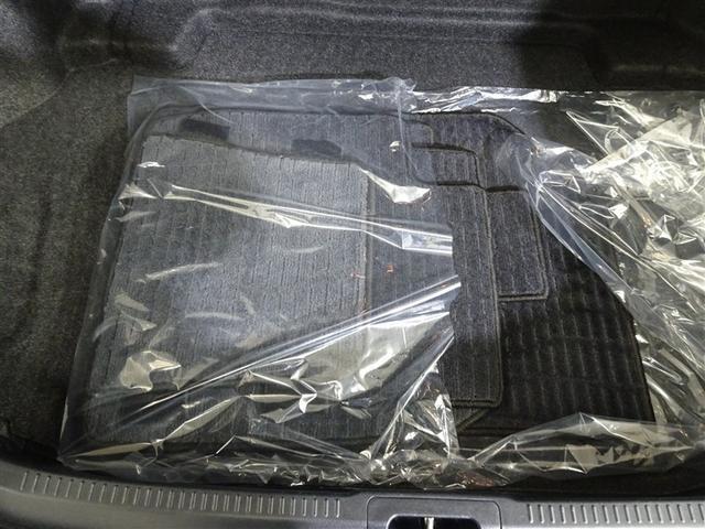 カムリ ハイブリッド　Ｇパッケージ　１オーナ　ＶＳＣ　記録簿あり　地デジ　イモビ　ＤＶＤ再生機能　オートクルーズコントロール　サイドエアバック　ナビ＆ＴＶ　ＡＣ　ＥＴＣ車載器　パワーシート　パワーウインドウ　キーフリー　アルミホイール（40枚目）