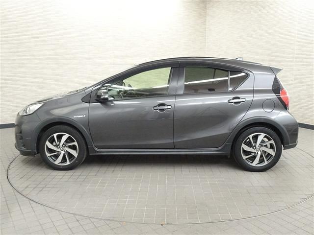 アクア クロスオーバー　ＥＣＯモード　Ｂカメラ　地デジ　イモビライザー　ナビＴＶ　エアコン　１オ－ナ－　ＬＥＤ　ＥＳＣ　記録簿　アルミホイール　キーフリー　ＤＶＤ再生可　ＥＴＣ　パワーステアリング　パワーウィンドウ　ＡＢＳ（5枚目）