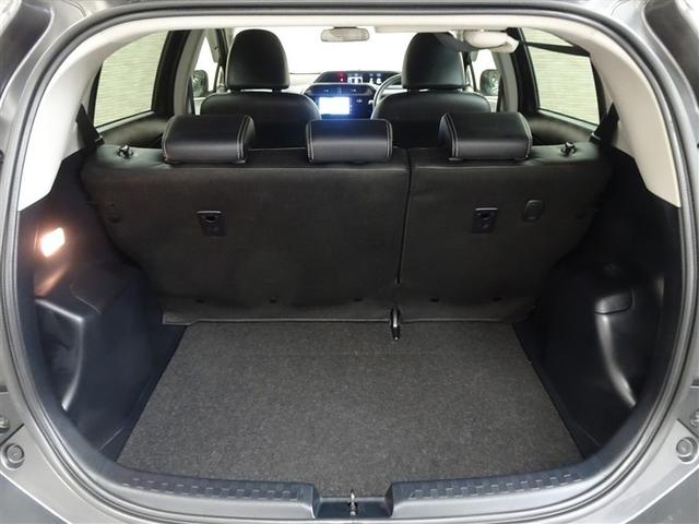 アクア クロスオーバー　ＥＣＯモード　Ｂカメラ　地デジ　イモビライザー　ナビＴＶ　エアコン　１オ－ナ－　ＬＥＤ　ＥＳＣ　記録簿　アルミホイール　キーフリー　ＤＶＤ再生可　ＥＴＣ　パワーステアリング　パワーウィンドウ　ＡＢＳ（18枚目）