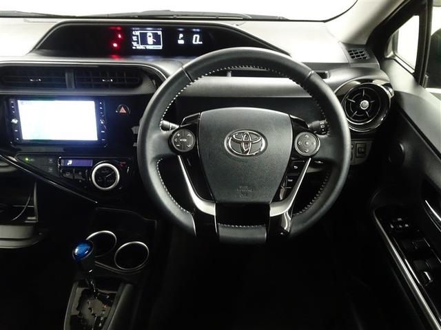 アクア クロスオーバー　ＥＣＯモード　Ｂカメラ　地デジ　イモビライザー　ナビＴＶ　エアコン　１オ－ナ－　ＬＥＤ　ＥＳＣ　記録簿　アルミホイール　キーフリー　ＤＶＤ再生可　ＥＴＣ　パワーステアリング　パワーウィンドウ　ＡＢＳ（21枚目）