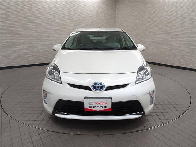 プリウス Ｓ　アイドリングストップ搭載　Ｂモニタ－　インテリキー　デュアルエアバック　エアＢ　イモビライザー　ワンオーナー車　ナビＴＶ　ＡＵＴＯエアコン　横スベリ防止　アルミホイール　ＥＴＣ装備　ＡＢＳ（4枚目）