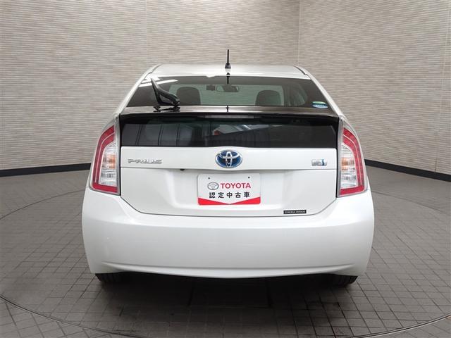 プリウス Ｓ　アイドリングストップ搭載　Ｂモニタ－　インテリキー　デュアルエアバック　エアＢ　イモビライザー　ワンオーナー車　ナビＴＶ　ＡＵＴＯエアコン　横スベリ防止　アルミホイール　ＥＴＣ装備　ＡＢＳ（6枚目）