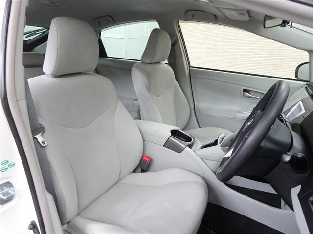 プリウス Ｓ　アイドリングストップ搭載　Ｂモニタ－　インテリキー　デュアルエアバック　エアＢ　イモビライザー　ワンオーナー車　ナビＴＶ　ＡＵＴＯエアコン　横スベリ防止　アルミホイール　ＥＴＣ装備　ＡＢＳ（14枚目）