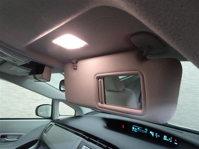 プリウス Ｓ　アイドリングストップ搭載　Ｂモニタ－　インテリキー　デュアルエアバック　エアＢ　イモビライザー　ワンオーナー車　ナビＴＶ　ＡＵＴＯエアコン　横スベリ防止　アルミホイール　ＥＴＣ装備　ＡＢＳ（26枚目）