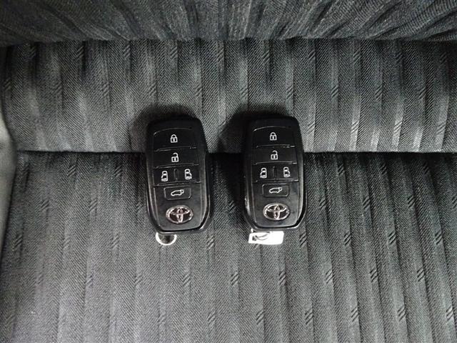 ノア ハイブリッドS-Z 横滑り防止機能 エアバッグ アイドリングストップ オートクルーズコントロール 地デジ 両側自動ドア ダブルエアコン スマートエントリー LEDランプ バックモニター メモリナビ 3列シート ETC付き(24枚目)