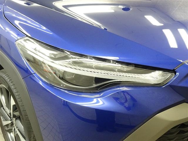 カローラクロス ハイブリッド　Ｚ　衝突軽減Ｂ　スマキ－　ワンオーナ　半レザー　Ｂモニター　アクティブクルーズコントロール　メモリナビ　アイドリングストップ　イモビ　ＬＥＤ　ＡＣ　運転席Ｐシート　キーレス　パワステ　アルミ　エアバッグ（10枚目）