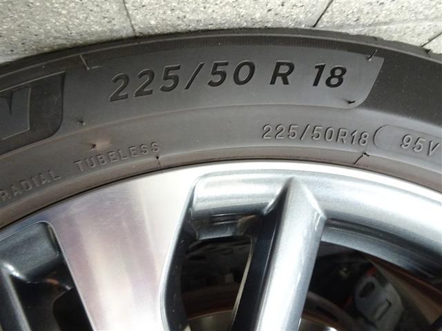 カローラクロス ハイブリッド　Ｚ　衝突軽減Ｂ　スマキ－　ワンオーナ　半レザー　Ｂモニター　アクティブクルーズコントロール　メモリナビ　アイドリングストップ　イモビ　ＬＥＤ　ＡＣ　運転席Ｐシート　キーレス　パワステ　アルミ　エアバッグ（13枚目）