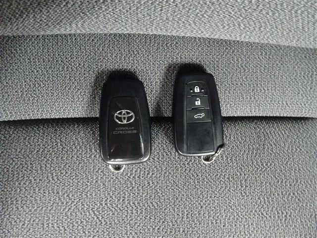 カローラクロス ハイブリッド　Ｚ　衝突軽減Ｂ　スマキ－　ワンオーナ　半レザー　Ｂモニター　アクティブクルーズコントロール　メモリナビ　アイドリングストップ　イモビ　ＬＥＤ　ＡＣ　運転席Ｐシート　キーレス　パワステ　アルミ　エアバッグ（28枚目）