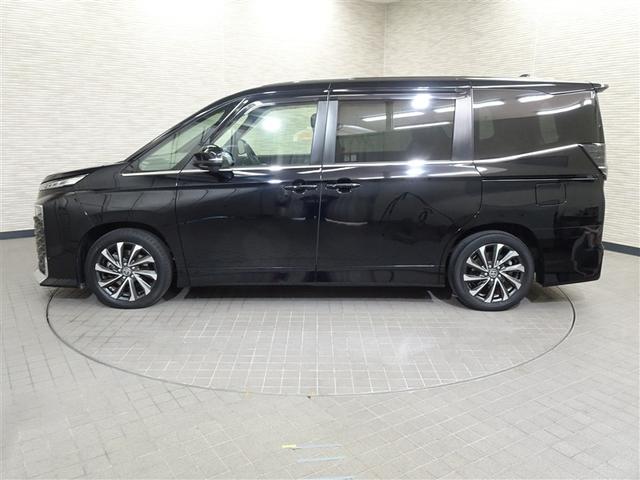 ヴォクシー ハイブリッドＳ－Ｚ　パワーウィンドウ　ＤＶＤ再生機能　インテリキー　横滑防止装置　地デジＴＶ　アクティブクルーズコントロール　１オナ　フルオートエアコン　リアカメラ　エアバッグ　ＡＢＳ　１００Ｖ充電　ナビＴＶ　ＷＡＣ（6枚目）