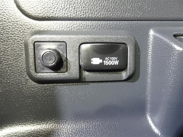 ヴォクシー ハイブリッドＳ－Ｚ　パワーウィンドウ　ＤＶＤ再生機能　インテリキー　横滑防止装置　地デジＴＶ　アクティブクルーズコントロール　１オナ　フルオートエアコン　リアカメラ　エアバッグ　ＡＢＳ　１００Ｖ充電　ナビＴＶ　ＷＡＣ（34枚目）