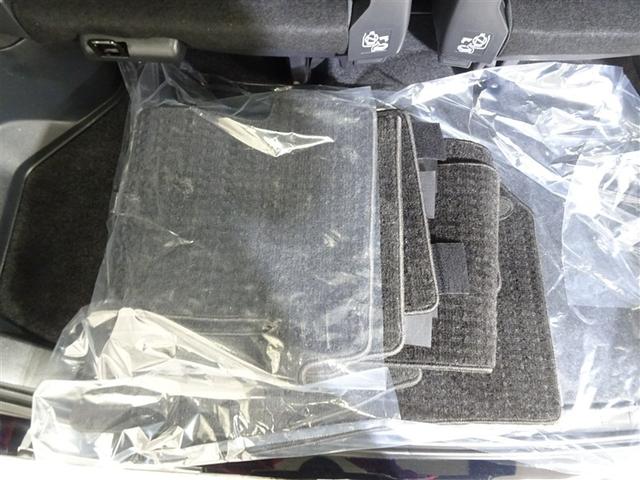 ヴォクシー ハイブリッドＳ－Ｚ　パワーウィンドウ　ＤＶＤ再生機能　インテリキー　横滑防止装置　地デジＴＶ　アクティブクルーズコントロール　１オナ　フルオートエアコン　リアカメラ　エアバッグ　ＡＢＳ　１００Ｖ充電　ナビＴＶ　ＷＡＣ（40枚目）