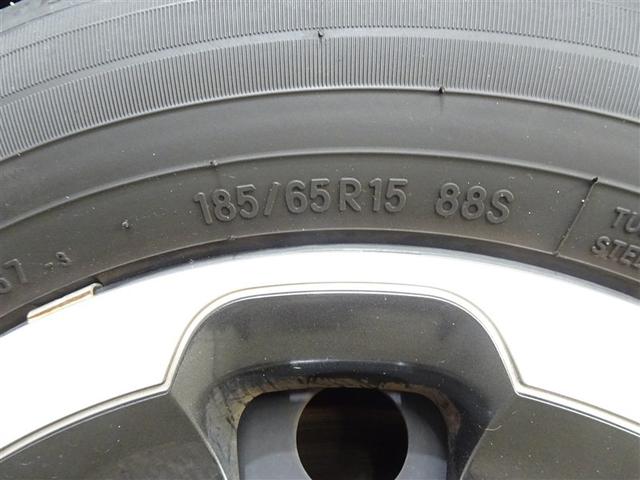 シエンタ ハイブリッドZ TSS ワンオーナ エアバック キーレスエントリー ナビTV イモビライザー 整備記録簿 バックモニター LEDヘッドライト ETC車載器 横滑り防止 スマートキー オートエアコン サイドエアバッグ(13枚目)