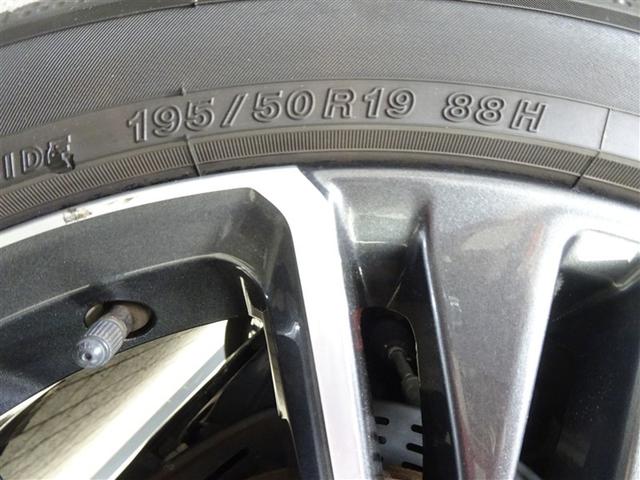 プリウス Z リアカメラ プリクラッシュ PWシート 1オーナ メモリナビ AC100V電源 LEDランプ ナビ・TV オートクルーズ アルミホイール AC 運転席エアバッグ 横滑り防止装置 ETC付 キーレス(13枚目)