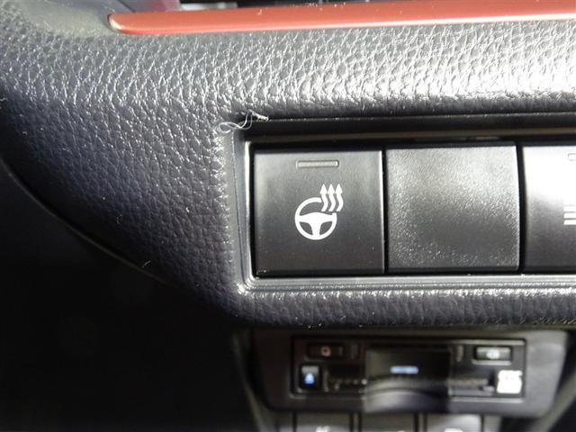 プリウス Z リアカメラ プリクラッシュ PWシート 1オーナ メモリナビ AC100V電源 LEDランプ ナビ・TV オートクルーズ アルミホイール AC 運転席エアバッグ 横滑り防止装置 ETC付 キーレス(30枚目)