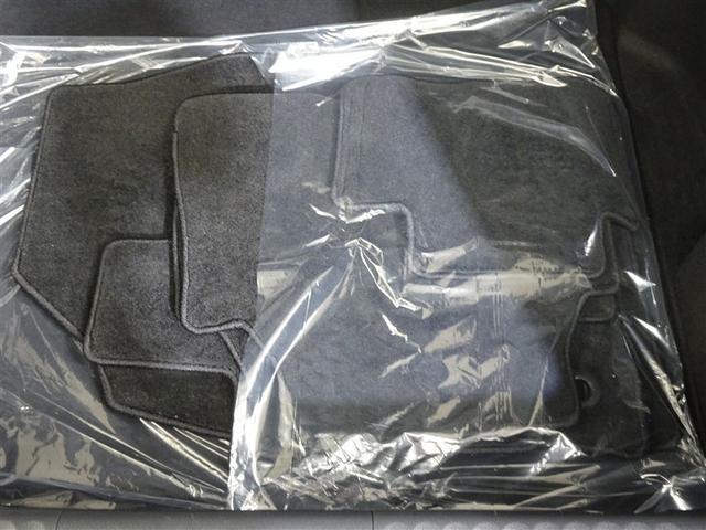 プリウス Z リアカメラ プリクラッシュ PWシート 1オーナ メモリナビ AC100V電源 LEDランプ ナビ・TV オートクルーズ アルミホイール AC 運転席エアバッグ 横滑り防止装置 ETC付 キーレス(40枚目)