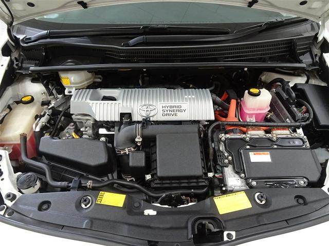 プリウス Ｓ　アイドリングストップ搭載　Ｂモニタ－　インテリキー　デュアルエアバック　エアＢ　イモビライザー　ワンオーナー車　ナビＴＶ　ＡＵＴＯエアコン　横スベリ防止　アルミホイール　ＥＴＣ装備　ＡＢＳ（10枚目）