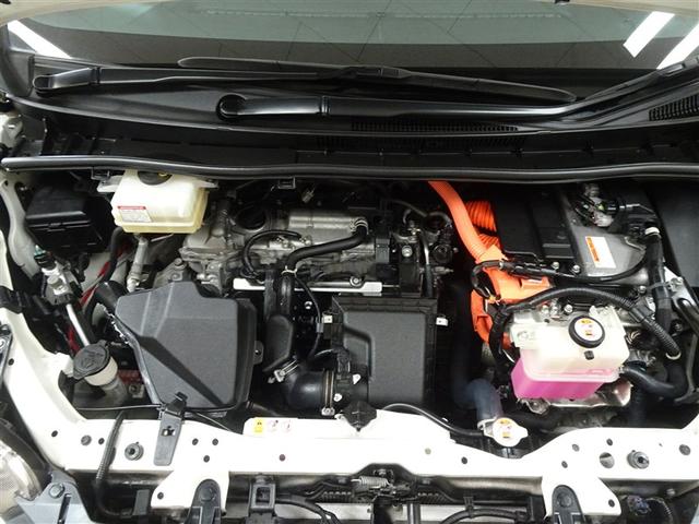 ノア ハイブリッドＳｉ　ダブルバイビーＩＩＩ　リアクーラー　ワンオーナー車　ＥＴＣ車載器　ＬＥＤランプ　Ｂカメラ　ナビＴＶ　フルセグテレビ　オートクルーズコントロール　ドライブレコーダー　ＤＶＤ　横滑り防止装置　イモビライザー　キーレス　ＡＣ（10枚目）