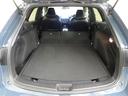 ワゴンならではの広々としたラゲージスペースを備えています。ライフスタイルに合わせていろいろな物を積み込めます！