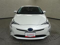 ワイド＆ローのスタイルで走行安定性もばっちりです。運転しやすくロングドライブも安心です。 3