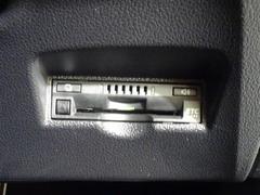 ＥＴＣ車載器付きです。高速道路の料金所もスムーズに通過できます。 5