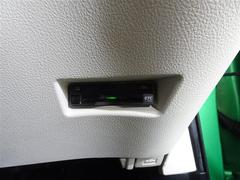 ＥＴＣ車載器付きです。高速道路の料金所もスムーズに通過できます。 6
