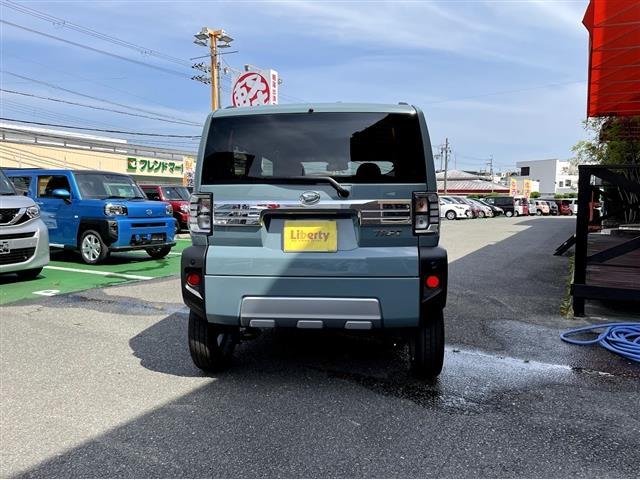 G クロムベンチャー 届出済未使用車 禁煙車 衝突軽減ブレーキ スカイルーフ LEDヘッドライト キーフリーシステム プッシュスタート 電子パーキングブレーキ 純正アルミホイール メッキグリル(7枚目)